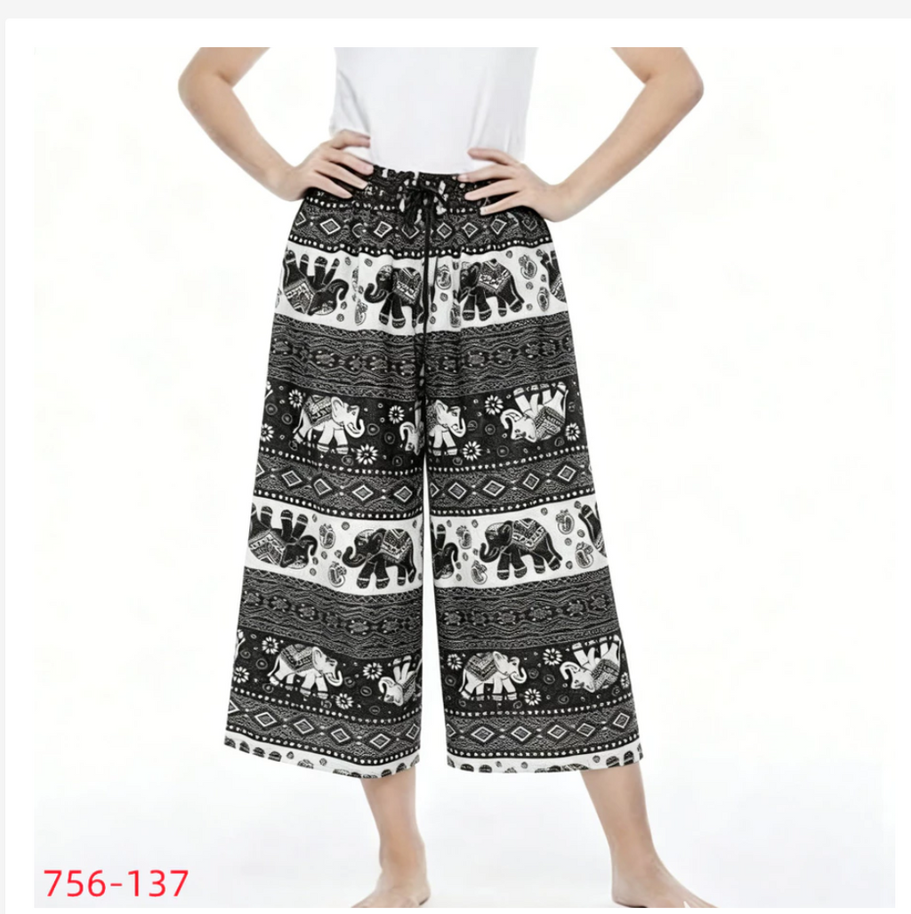 Thai Knee-Length Pants Traditional Print Relaxed Fit