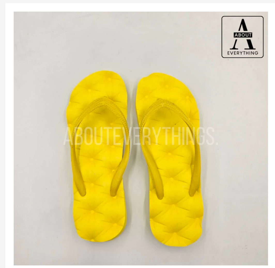 Women’s Textured Flip Flops  Lightweight Everyday Comfort