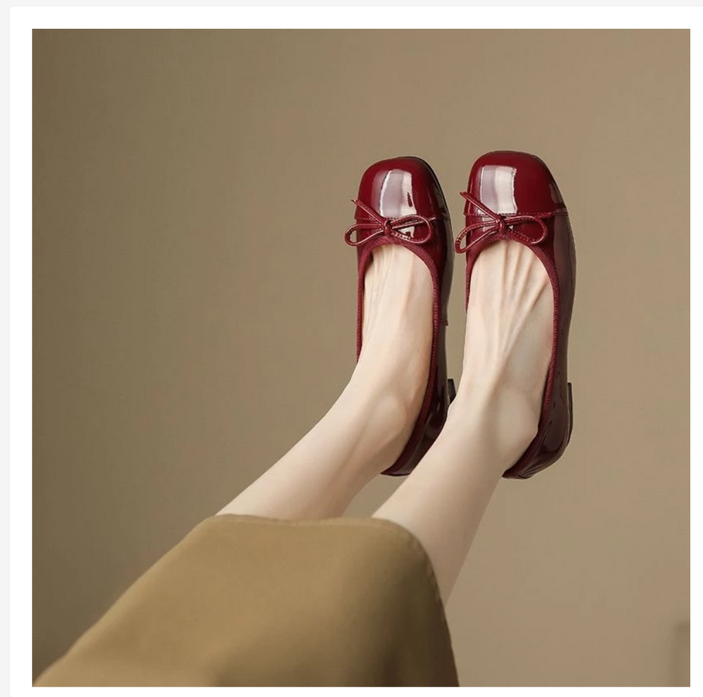 Women’s Bow Heel Sandals  Elegant Classic Style