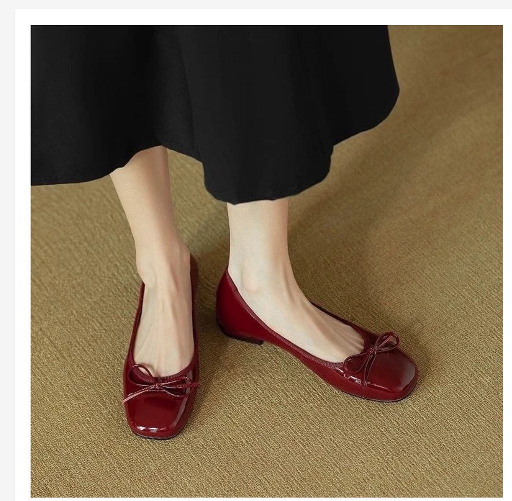 Women’s Bow Heel Sandals  Elegant Classic Style